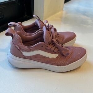 Vans Women's Ultra Range (6.5)